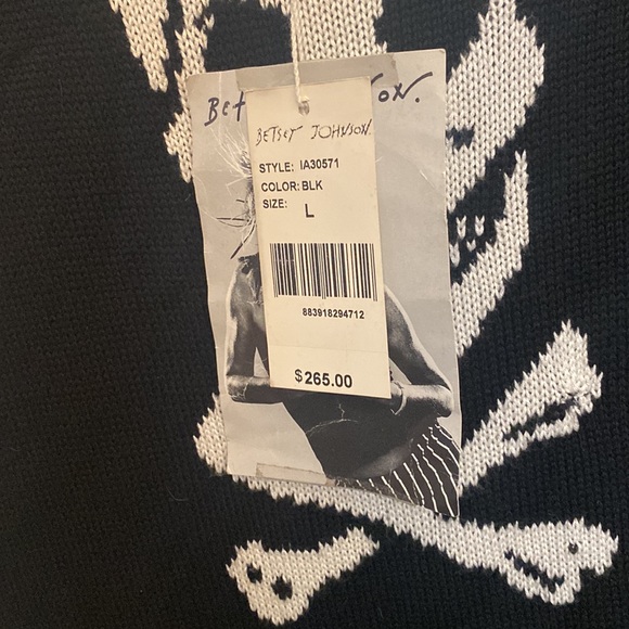 NWT betsey John’s skull romper - Picture 4 of 5